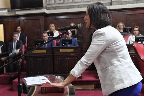 Sofía Vannelli Juró como Senadora Provincial