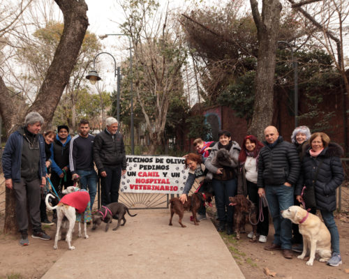 Se Viene el Canil en la Plaza de los Inmigrantes, en Olivos