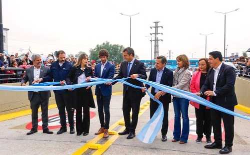 Sofi Vannelli participó de la inauguración del Túnel de la Av. Sobremonte «Campeones del Mundo» Junto al Ministro de Economía Sergio Massa y al Intendente Juan Andreotti