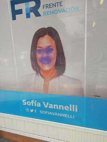 Vandalizan Local de Massa en Vicente López