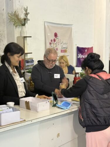 Olivos: más de 250 vecinos accedieron a controles oftalmológicos y anteojos gratuitos en el barrio Borges